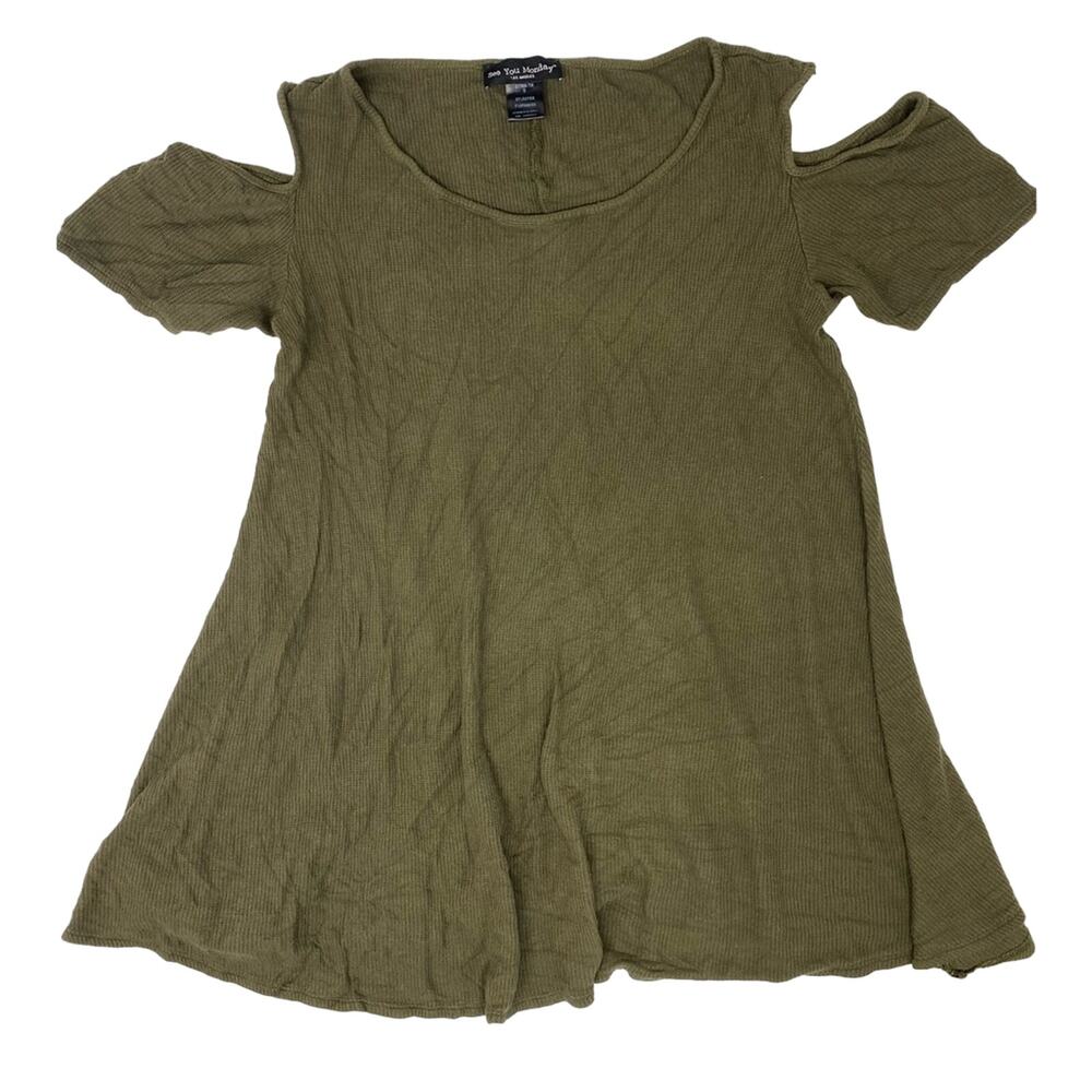 See you Monday Cold shoulder Tunic Size small Color Green